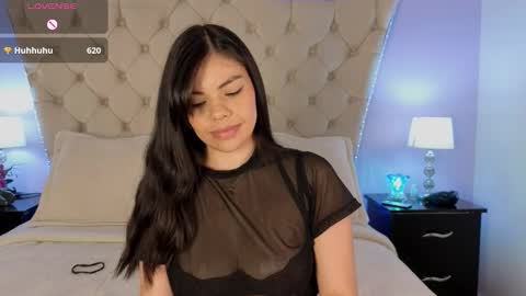 Caroline online show from November 26, 8:16 pm