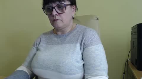 Snapshot of carolinedream_ chatting on September 22, 12:09 pm CarolineDream online show from September 22, 12:09 pm
