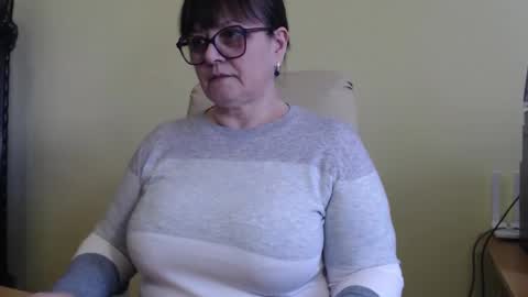 Snapshot of carolinedream_ chatting on March 10, 1:43 pm CarolineDream online show from March 10, 1:43 pm