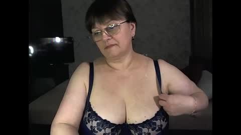 Snapshot of carolinedream_ chatting on February 24, 6:15 pm CarolineDream online show from February 24, 6:15 pm