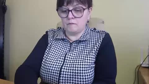 Snapshot of carolinedream_ chatting on March 11, 6:41 am CarolineDream online show from March 11, 6:41 am