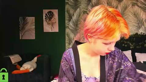 CarolineRichter online show from December 14, 2:07 am