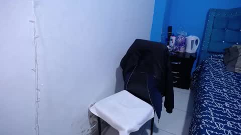 Carolinhe  online show from February 22, 3:47 pm