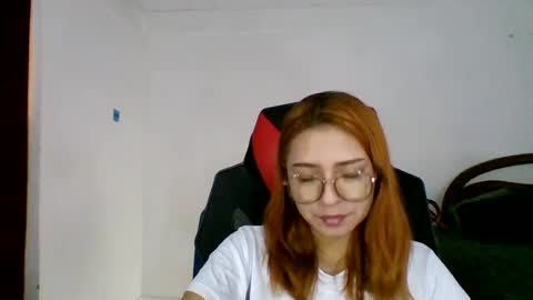 carolinnapinkman online show from July 27, 5:32 pm