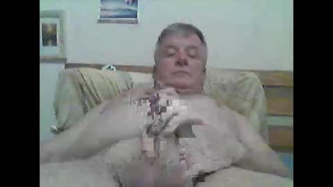 Snapshot of carpinus chatting on October 29, 9:59 pm dancing cock online show from October 29, 9:59 pm