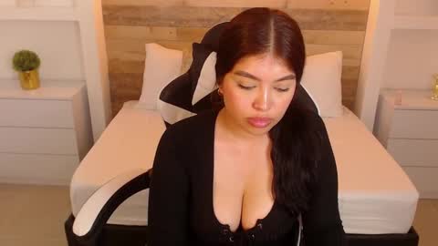 Snapshot of carriepink_ chatting on September 25, 2:24 pm carriepink_ online show from September 25, 2:24 pm