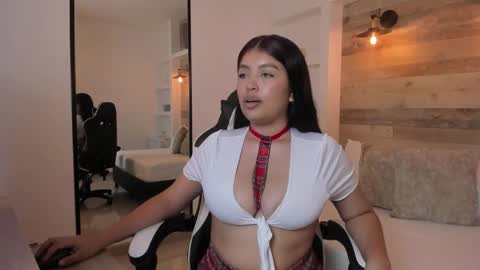 Snapshot of carriepink_ chatting on September 27, 2:26 pm carriepink_ online show from September 27, 2:26 pm