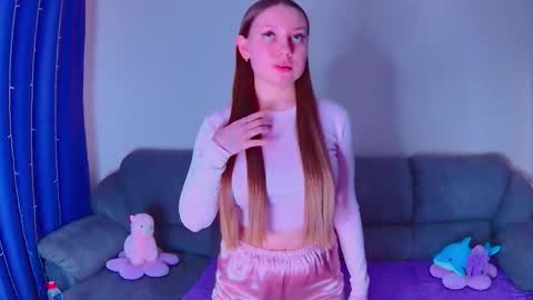 Nancy 3 online show from April 9, 1:06 pm