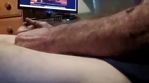 Snapshot of caryb chatting on October 1, 5:12 pm caryb online show from October 1, 5:12 pm