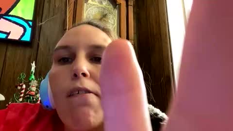 Cash Couple online show from October 23, 6:09 pm