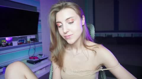 Seductress Cassia  FINDOM AND SADISM  NO NUDE online show from September 22, 7:07 pm