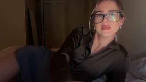 cassie online show from April 14, 2:48 am