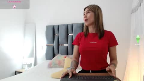 Susana independent model online show from December 22, 1:40 pm