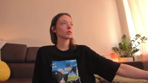 Snapshot of cassisland chatting on October 2, 12:15 pm cassandra online show from October 2, 12:15 pm