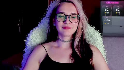 Ellie online show from January 8, 9:44 pm