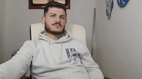 Mike Moreira online show from April 1, 6:05 pm