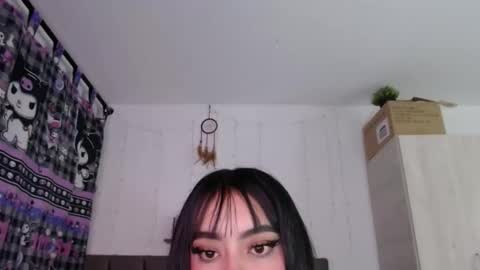 Snapshot of cat_mila_ chatting on September 13, 7:11 am Mila online show from September 13, 7:11 am