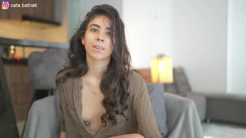 Catalina online show from April 10, 2:55 pm