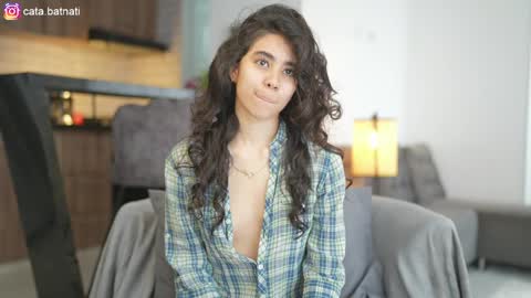 Catalina online show from April 2, 2:46 pm