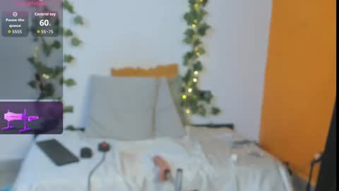 Snapshot of cataleya19__ chatting on October 2, 11:09 am cataleya19__ online show from October 2, 11:09 am