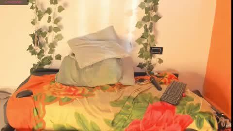 Snapshot of cataleya19__ chatting on September 23, 12:32 pm cataleya19__ online show from September 23, 12:32 pm