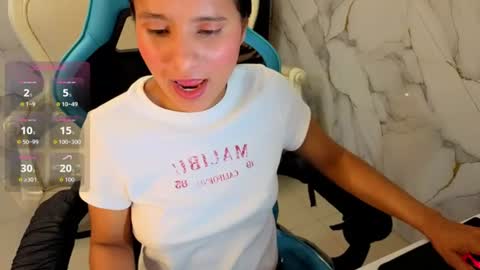 cataleya23_a online show from June 17, 8:25 pm