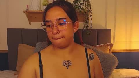 Snapshot of cataleya_kudo chatting on October 10, 1:50 pm cataleya_kudo online show from October 10, 1:50 pm