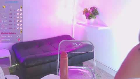 Snapshot of catalina__lovers chatting on October 24, 7:14 pm Catalina lovers online show from October 24, 7:14 pm