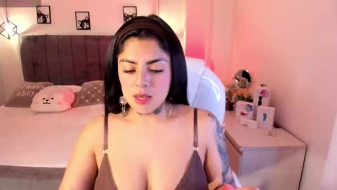 Snapshot of catalina_naughtyy chatting on September 20, 3:31 am Catalina online show from September 20, 3:31 am