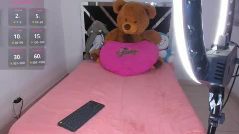 Snapshot of catalina_smith__ chatting on September 9, 11:38 pm Catalina online show from September 9, 11:38 pm