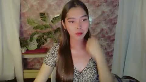 catherine_365 online show from April 22, 2:35 pm
