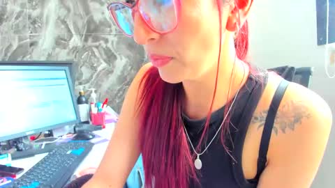 CATT EVANS online show from February 9, 10:00 pm