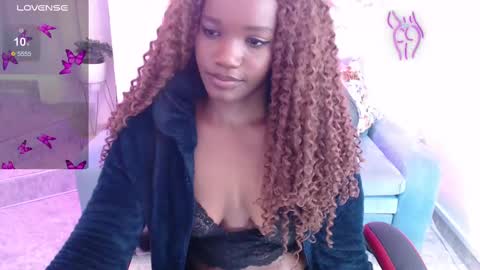 Snapshot of cattalheya chatting on February 22, 6:41 pm Catta online show from February 22, 6:41 pm