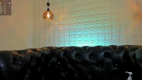 Snapshot of caty_sex4u chatting on September 22, 10:52 am caty online show from September 22, 10:52 am