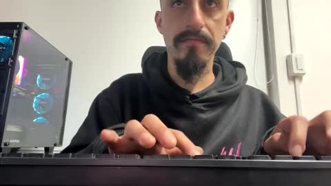 cayu_frensh94 online show from December 13, 1:04 am