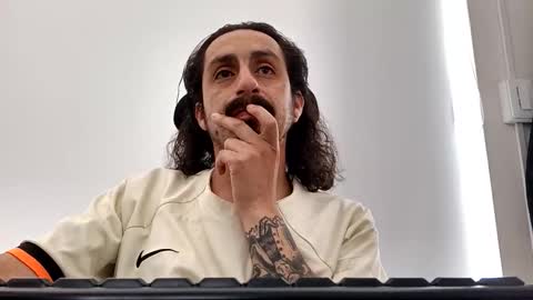 cayu_frensh94 online show from December 21, 2:45 pm