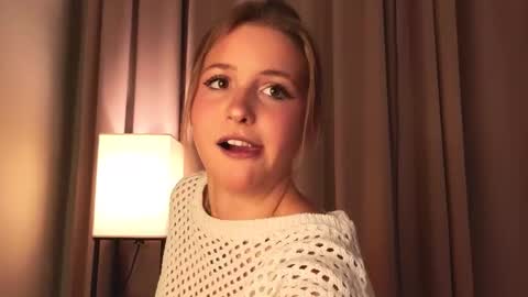 Lina  online show from November 23, 7:23 pm