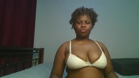 ceepretty25 online show from February 6, 11:40 pm