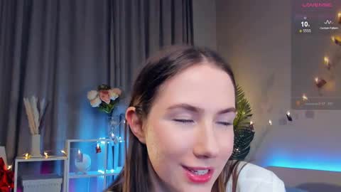 Snapshot of cel1ne_secret chatting on March 1, 1:53 am Josie Manesi online show from March 1, 1:53 am