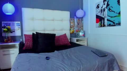 celeste_starsss online show from September 13, 3:42 am