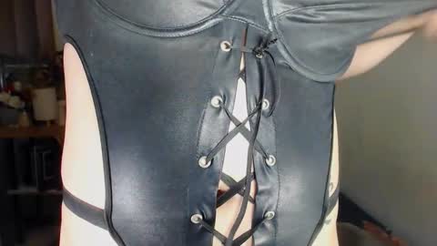 CELESTE IGYoshi Tian online show from September 12, 8:49 am