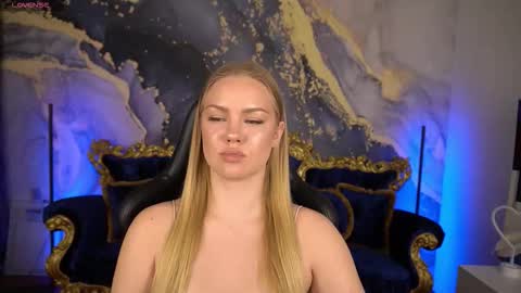 celestenoirr online show from November 4, 7:32 am