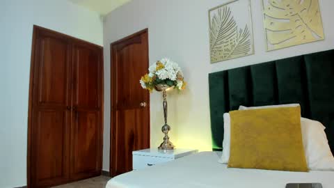 Celeste Quenn online show from March 26, 11:59 am