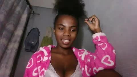 celinah08 online show from May 2, 6:14 pm