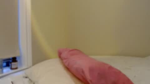 Snapshot of celinecostas chatting on February 21, 9:43 pm Celine Costas online show from February 21, 9:43 pm