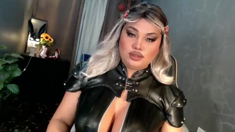 cellinekittcumerr online show from May 21, 12:55 pm