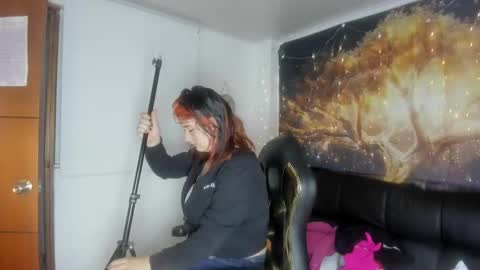 Snapshot of cerecita_02 chatting on March 12, 12:04 pm Cerecita online show from March 12, 12:04 pm