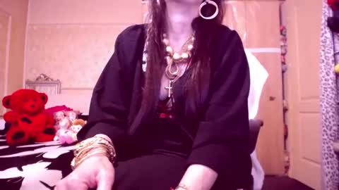 Cerise online show from January 15, 4:32 am