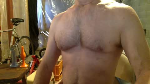 Snapshot of cfnmworkout1 chatting on March 10, 6:34 pm cfnmworkout1 online show from March 10, 6:34 pm
