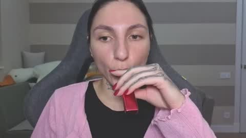 Kate online show from March 5, 1:09 pm